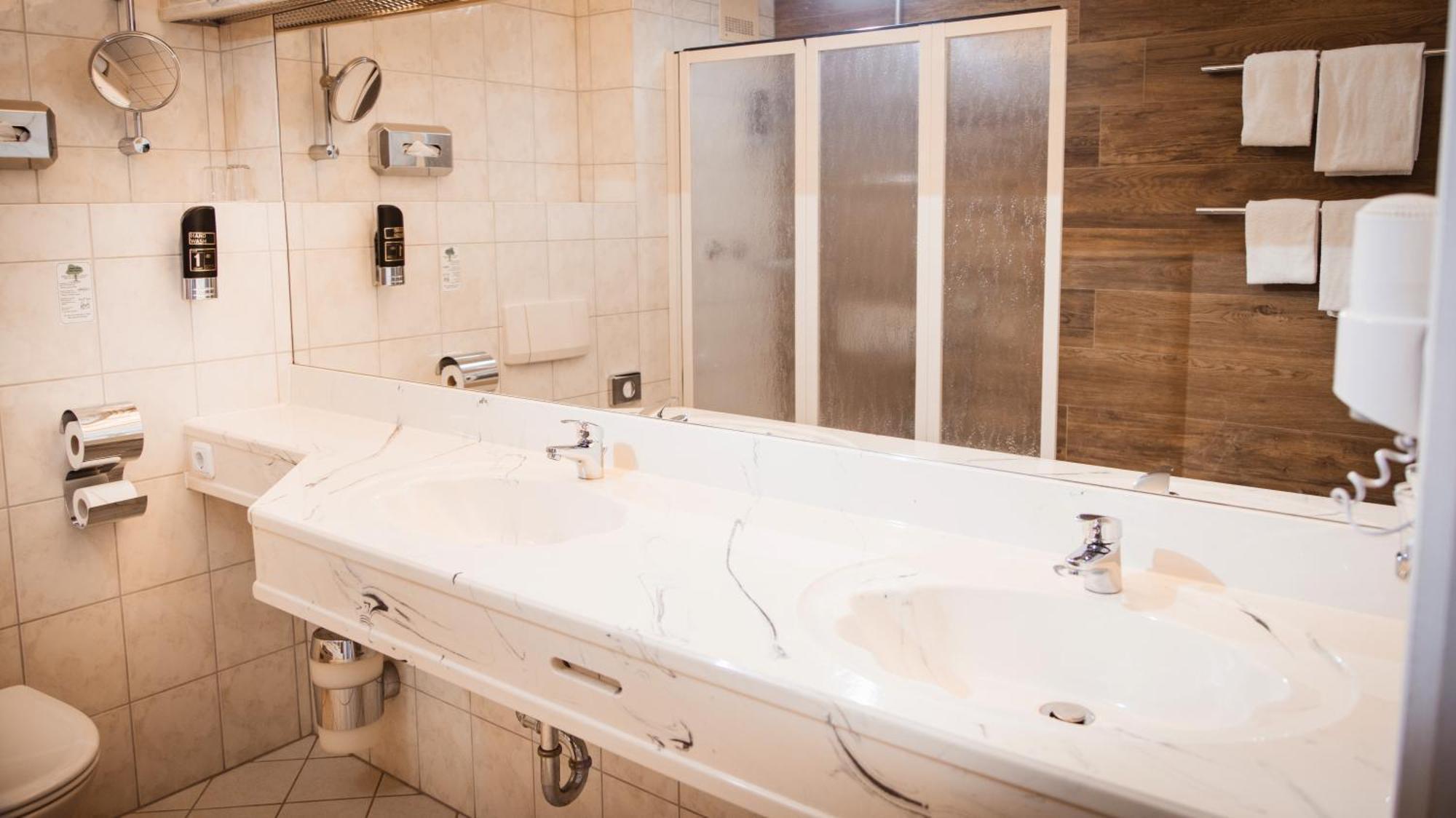 Sure Hotel By Best Western Rhoen Garden Poppenhausen Esterno foto