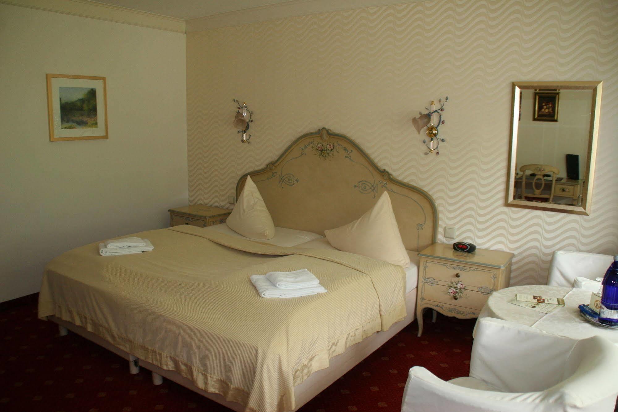 Sure Hotel By Best Western Rhoen Garden Poppenhausen Esterno foto