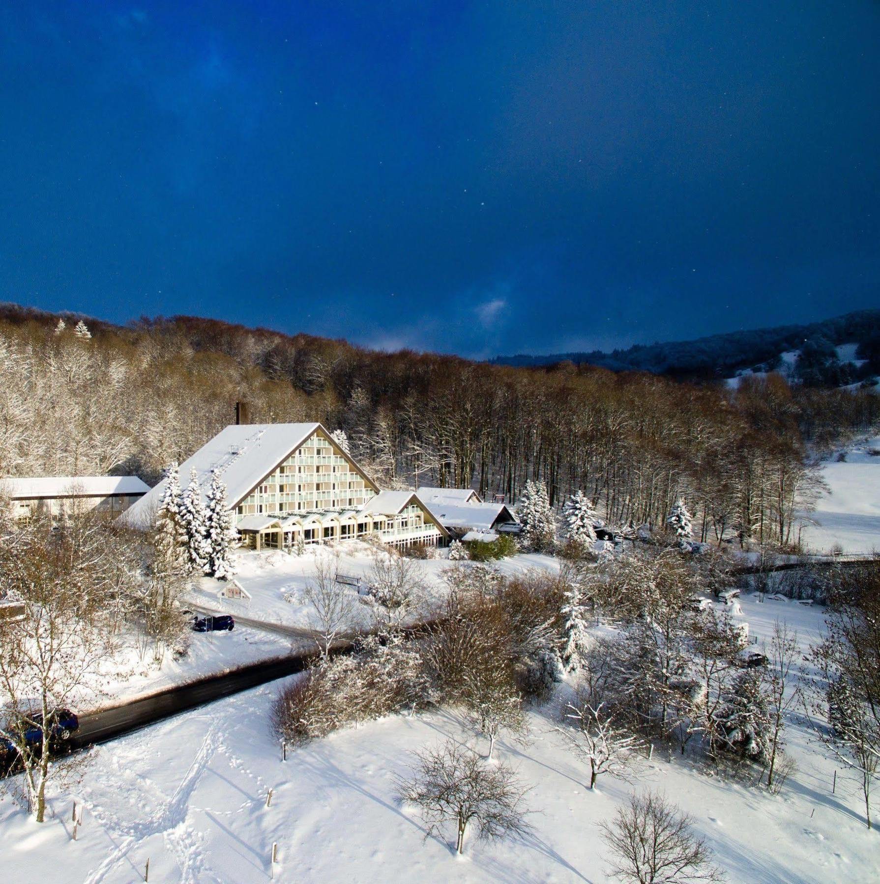 Sure Hotel By Best Western Rhoen Garden Poppenhausen Esterno foto